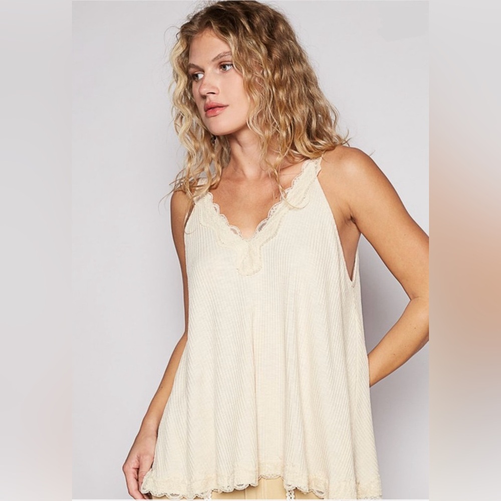 302B-CREAM. Lace Trim Ribbed Long Tank